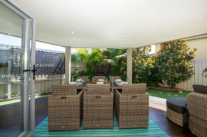 Bowers Nest Pet Friendly 2 Mins Walk to Beach, Culburra Beach